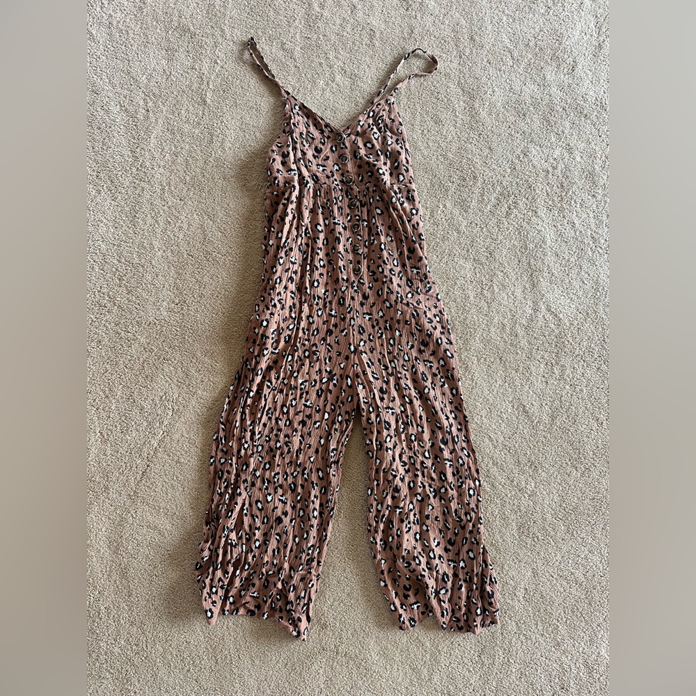 Cropped Women’s leopard jumpsuit